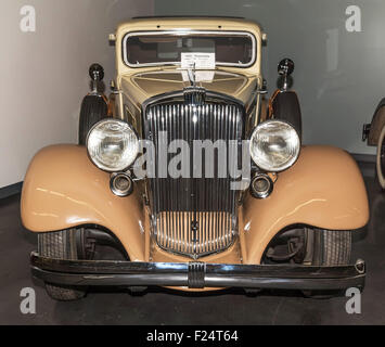 1933 Hupmobile Series I-326 berline 4 portes. À l'affiche au Musée de l'automobile américaine, Tacoma, Washington. 9 mai, 2015. Banque D'Images