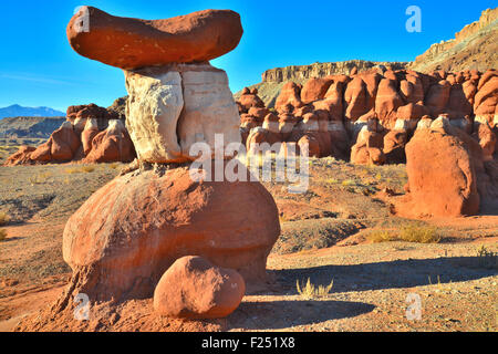 Hoodoos colorés dans peu d'Égypte sur terres BLM à environ 20 milles au sud de Hanksville Utah, sur l'autoroute 95 Banque D'Images