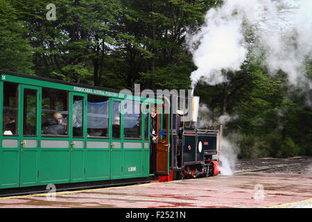 Le sud du chemin de fer Fuegian ou la fin du monde en train le Parc National Terre de Feu argentine Banque D'Images