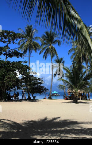 Island hopping dans Honda Bay - Palawan Banque D'Images