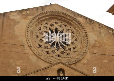 TRAPANI, ITALIE - janvier 02 : rosace de Saint Agostino eglise dans Trapani, le 02 janvier, 2011 Banque D'Images