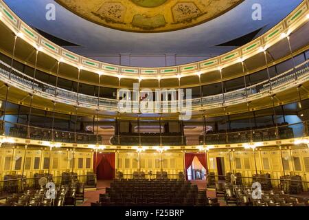Cuba, Cienfuegos province, Cuenfuegos, centre historique classé au Patrimoine Mondial de l'UNESCO, Tomas Terry theatre de Parque Jose Marti Banque D'Images