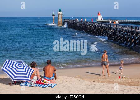 France, Landes, Golfe de Gascogne, Capbreton, Hossegor pier, la jetée du port de Capbreton Banque D'Images