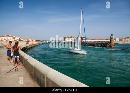 France, Landes, Golfe de Gascogne, Hossegor, l'entrée du canal Banque D'Images