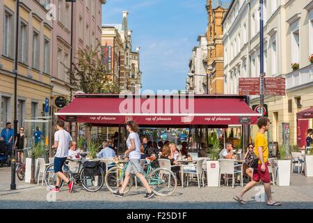 La Pologne, la Mazovie région, rue commerçante de Varsovie Krakowskie Przedmiescie Banque D'Images