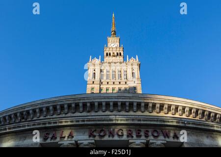 La Pologne, la Mazovie région, Varsovie, Palac Kultury i Nauki (Palais de la Culture et de la Science), construit entre 1952 et 1955 Banque D'Images