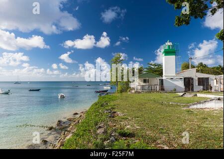 La France, Guadeloupe, Marie Galante, Saint Louis, le phare dans le port Banque D'Images