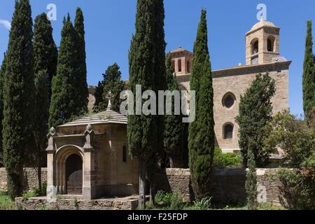 France, Aude, Narbonne, Abbaye de Fontfroide Banque D'Images