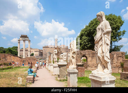 La maison de l'Vestales ou la résidence des vestales dans le Forum Romain Rome Italie Roma Lazio Italie Europe de l'UE Banque D'Images