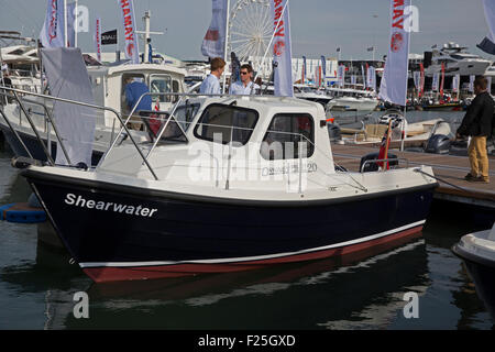 Southampton, UK. Sep 11, 2015. Maison de pilotage 20 Orcades sur show à la Southampton Boat Show 2015 du plus grand festival nautique de la Grande-Bretagne. Credit : Keith Larby/Alamy Live News Banque D'Images