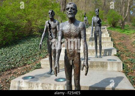 République tchèque, Prague, centre historique classé au Patrimoine Mondial de l'UNESCO, quartier de Mala Strana, mémorial aux victimes du communisme situé à la base de la colline de Petrin, oeuvre du sculpteur Olbram Zoubek Banque D'Images