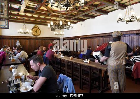 République tchèque, Prague, Nove Mesto, U Fleku Brewery, une des plus anciennes brasseries de la capitale Banque D'Images