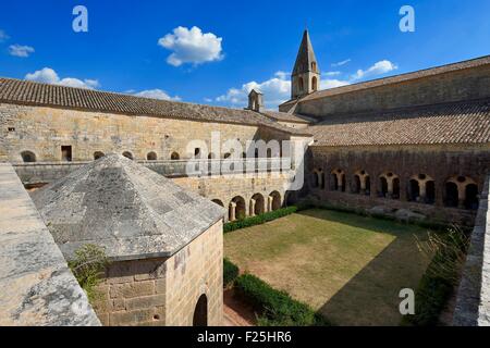 La France, Var, l'abbaye cistercienne du Thoronet, le cloître Banque D'Images