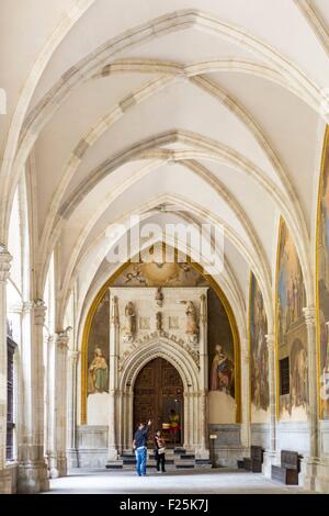 L'Espagne, Castilla La Mancha, Tolède, ville historique classée au Patrimoine Mondial de l'UNESCO, le cloître de la cathédrale Banque D'Images