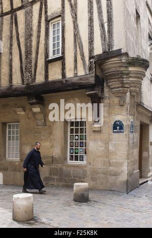 France, Paris, Grenier sur l'Eau, rue du quartier historique du Marais Banque D'Images