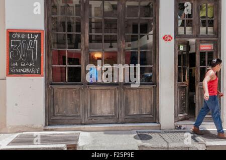 La Havane, Cuba La Habana Vieja, quartier classé au Patrimoine Mondial de l'UNESCO, O'reilly 304, le restaurant speakeasy bar le plus branché en ville Banque D'Images