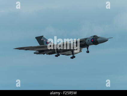 Avro Vulcan XH558 bomber jet volant à Clacton airshow,UK.2015 Banque D'Images