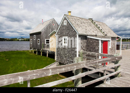 Le Pays de la Sagouine est un mélange éclectique de la reproduction de l'époque de l'interdiction d'un village de pêcheurs acadiens, Bouctouche, NB, Canada Banque D'Images