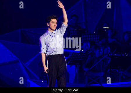 Beijing, Chine. 13 Sep, 2015. Chanteur chinois Li Jian chante à son concert solo à Beijing, capitale de la Chine, fo le 12 septembre, 2015. © Xinhua/Alamy Live News Banque D'Images