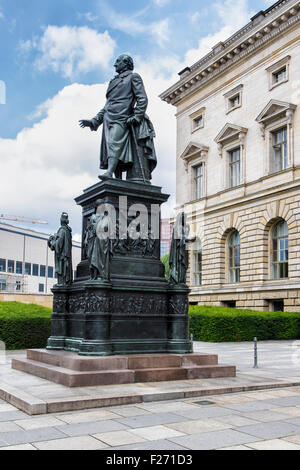 Ministre Freiherr vom Stein, statue en face de la Chambre des représentants Abgeordnetenhaus de Berlin, Berlin, Allemagne, Europe. Banque D'Images