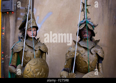 Avis de Marionnettes siciliennes traditionnelles Banque D'Images