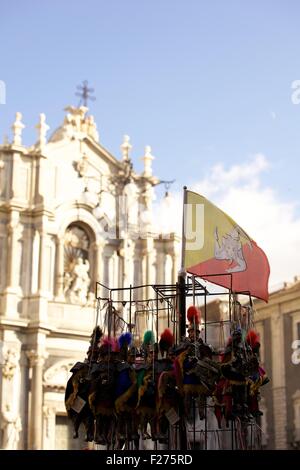 Avis de Marionnettes siciliennes traditionnelles Banque D'Images