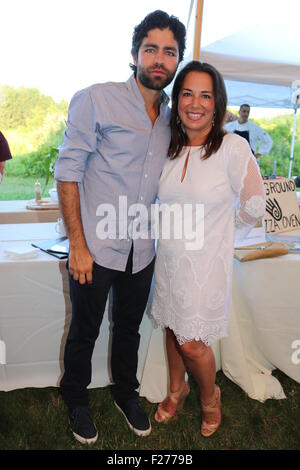 Le SOFO 26e Gala de l'été à la fourche sud Histoire Naturelle de Bridgehampton comprend : Adrian Grenier, Samantha Yankees Où : Bridgehampton, New York, United States Quand : 11 Oct 2015 Banque D'Images