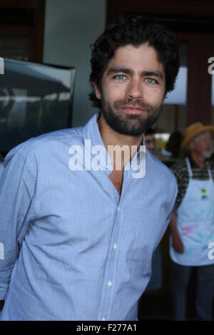 Le SOFO 26e Gala de l'été à la fourche sud Histoire Naturelle de Bridgehampton comprend : Adrian Grenier Où : Bridgehampton, New York, United States Quand : 11 Oct 2015 Banque D'Images