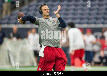 Houston, Texas, USA. 13 Sep, 2015. Le quart-arrière des Houston Texans Ryan Mallett (15) se réchauffe avant un match de la NFL entre les Houston Texans et Chiefs de Kansas City à NRG Stadium à Houston, TX, le 13 septembre 2015. © Trask Smith/ZUMA/Alamy Fil Live News Banque D'Images