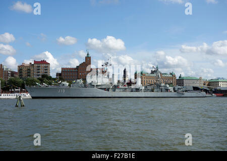 Si le HMS Smaland auparavant un navire destroyer et maintenant ancrée dans Maritiman museum à Göteborg, Suède Banque D'Images