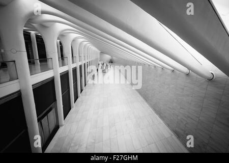 Le World Trade Center West Concourse dans Lower Manhattan, New York. Banque D'Images