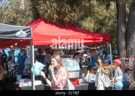 L'école primaire de Sydney accueille la fête de la communauté locale juste pour lever des fonds pour l'école,Sydney, Australie,Avalon Banque D'Images