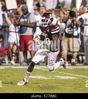 Mississippi State RB, Brandon Holloway (10) au cours de la se dévergonde NCAA Football match entre la LSU Tigers et Mississippi State à Davis Wade Stadium de STARKVILLE, MS. Chuck lécher/CSM Banque D'Images