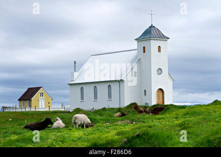 Église de Flatey Flatey, île, l'Islande, l'Europe. Banque D'Images