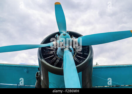 Moteur et hélice d'avion style retro vintage ancien Banque D'Images