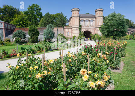 Entrée du jardin botanique au château, Karlsruhe, Bade-Wurtemberg, Allemagne Banque D'Images