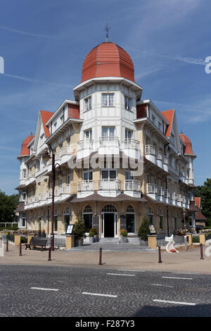 Belle Vue Hotel, bâtiment historique de la Belle Époque, la station balnéaire de De Haan, côte belge, Flandre occidentale, Belgique Banque D'Images