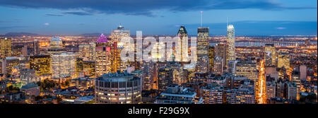 Panorama de Montréal au crépuscule vue depuis le mont Royal donnent sur Banque D'Images