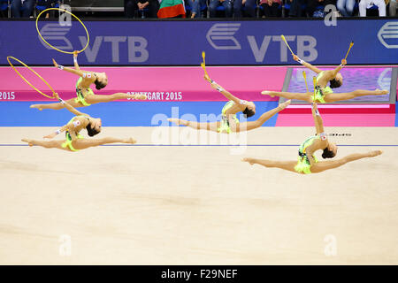 Stuttgart, Allemagne. 12 Sep, 2015. Groupe de l'équipe du Japon (JPN) Gymnastique Rythmique : le Japon de l'équipe au cours de la concurrence des groupes Dauphin Total de la finale des Championnats du Monde de Gymnastique Rythmique à la Porsche Arena de Stuttgart en Allemagne . © AFLO/Alamy Live News Banque D'Images