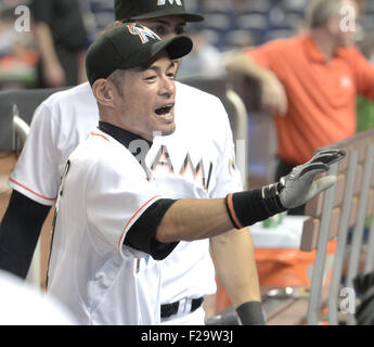 Miami, Floride, USA. 21 mai, 2015. Ichiro Suzuki (MLB) Marlins : Ichiro Suzuki des Marlins de Miami dans l'étang au cours de la Major League Baseball match contre les Diamondbacks de l'Arizona au Parc des Marlins de Miami, Floride, États-Unis . © AFLO/Alamy Live News Banque D'Images