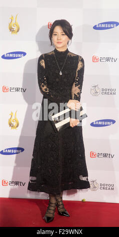 Lee Young-ae, Sep 10, 2015 : l'actrice sud-coréen Lee Young-ae assiste à un événement tapis rouge de Seoul International Drama Awards 2015 à Séoul, Corée du Sud. © Lee Jae-Won/AFLO/Alamy Live News Banque D'Images