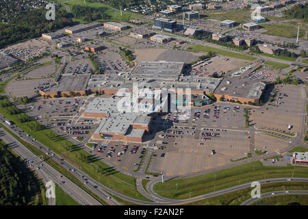 Les Galeries de la Capitale shopping mall est représentée dans cette vue aérienne de la ville de Québec Banque D'Images