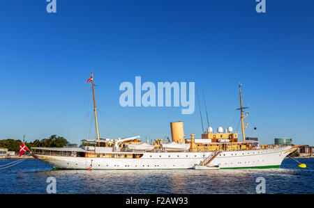 Le yacht royal Dannebrog, dans le port de Copenhague, Danemark Banque D'Images