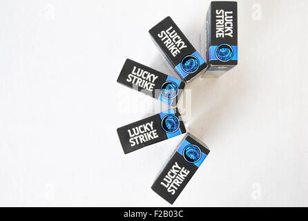 Lucky Strike cigarettes Lucky Strike-cigarrillo Banque D'Images