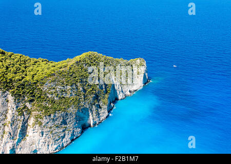 Belle vue sur la plage de Navagio à Zakynthos, Grèce Banque D'Images