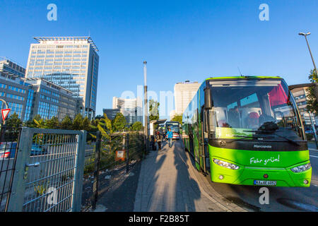 Station de bus pour les lignes de bus longue distance, Essen, Allemagne Banque D'Images