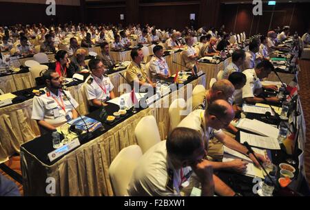 Jakarta, Indonésie. 16 Sep, 2015. Les délégués participent au 2ème Symposium International de la sécurité maritime à Jakarta, Indonésie, le 16 septembre 2015. Des responsables de la marine de 42 pays et régions ont participé au symposium sur le thème maritime de la confiance et la coopération mutuelle pour la paix et la prospérité" du 16 au 17. Credit : Zulkarnain/Xinhua/Alamy Live News Banque D'Images