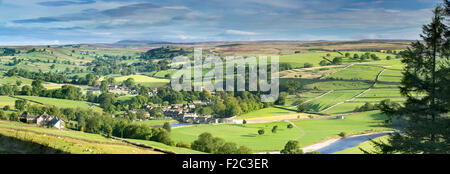 Burnsall dans Wharfedale, les Vallées du Yorkshire, Angleterre, septembre 2015 Banque D'Images