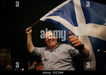 L'Ecosse le jour du vote référendaire George Square. Banque D'Images