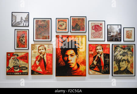 Travaux de Shepard Fairey sur l'affichage à l'ACE. Centre d'art contemporain de Soho, Malaga, Espagne. Banque D'Images